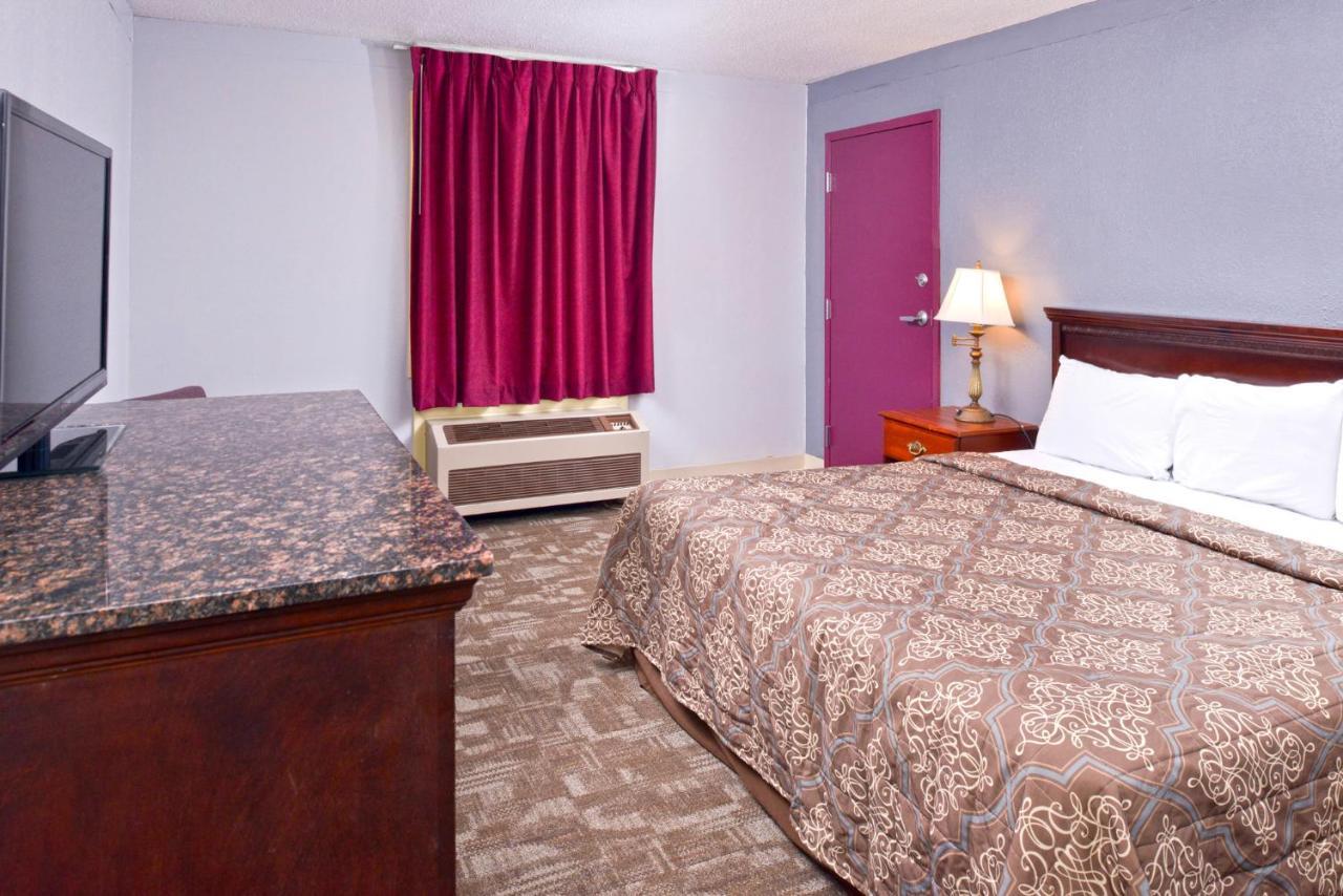 Country Garden & Suites-Benton Dış mekan fotoğraf