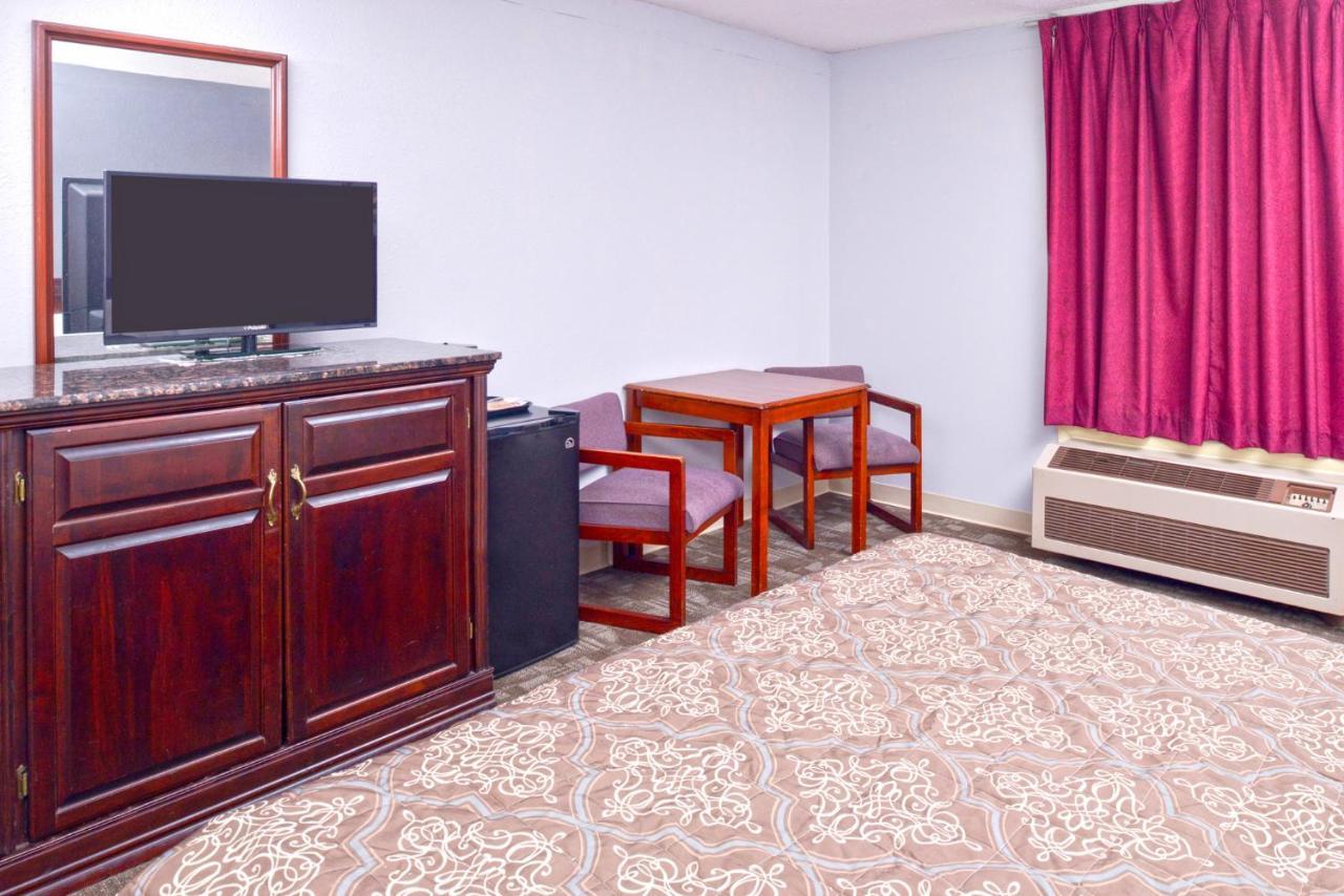 Country Garden & Suites-Benton Dış mekan fotoğraf